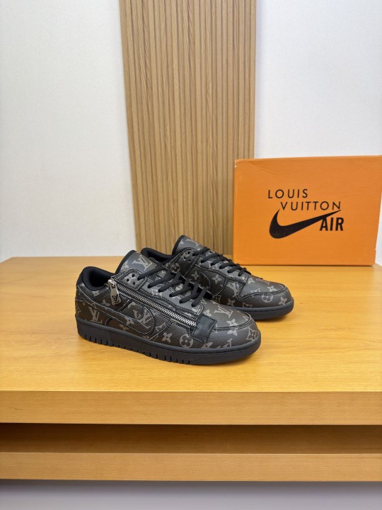 Men's Louis Vuitton Shoes-856
